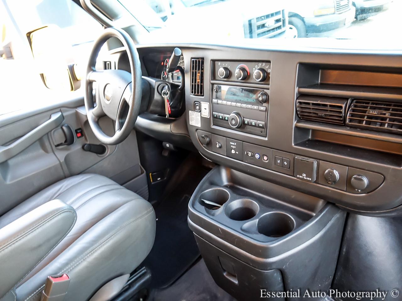 GMC Savana G3500 177 in. 2019