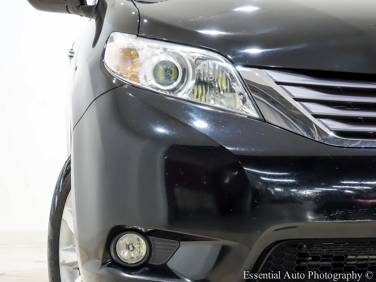 Toyota Sienna  2016