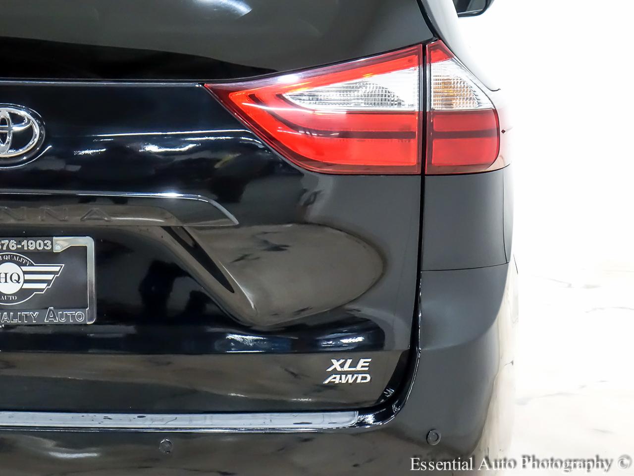 Toyota Sienna  2016