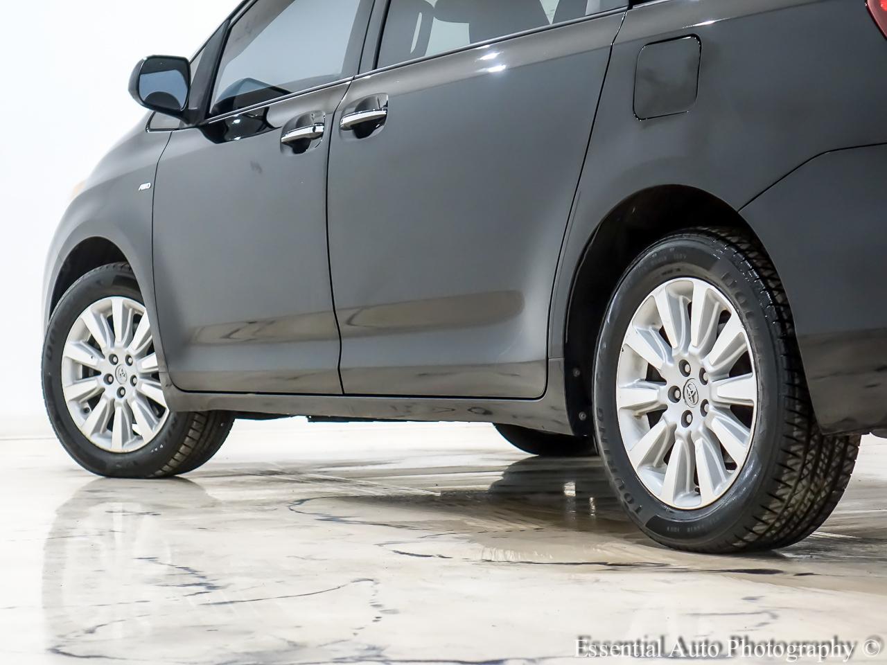 Toyota Sienna  2016