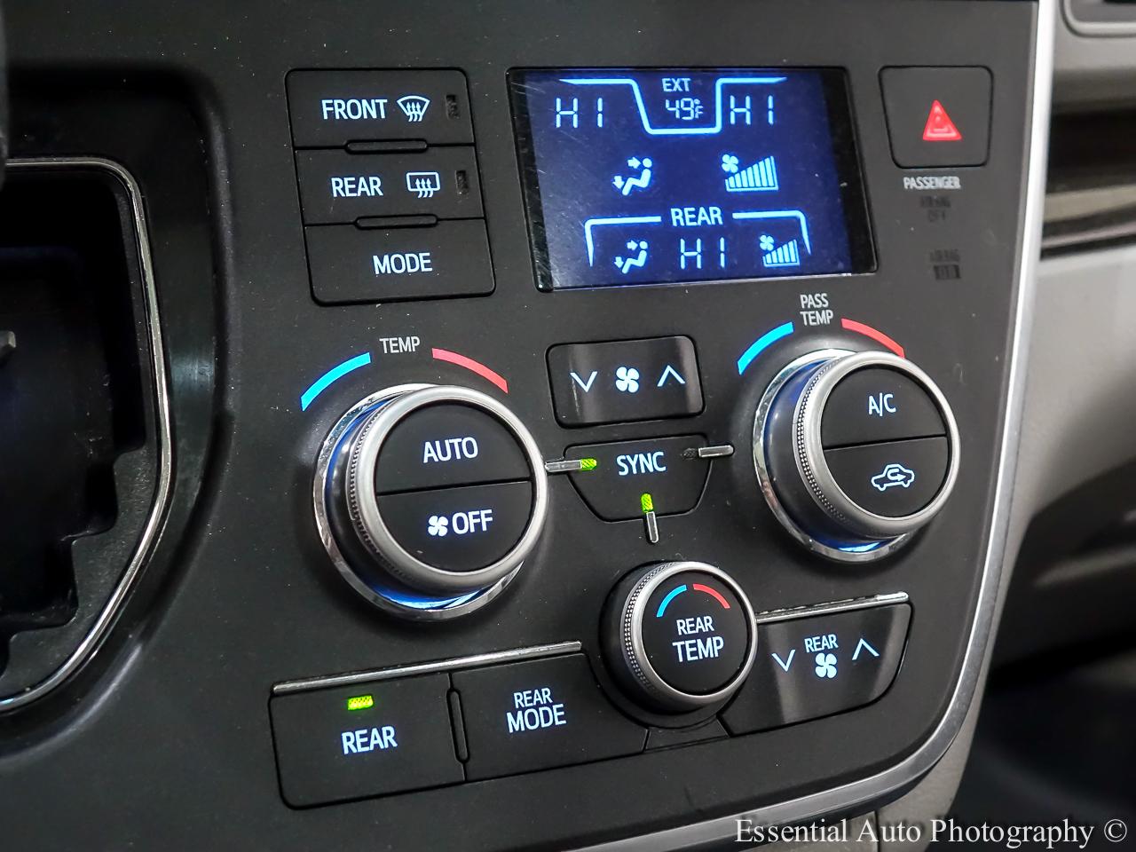 Toyota Sienna  2016