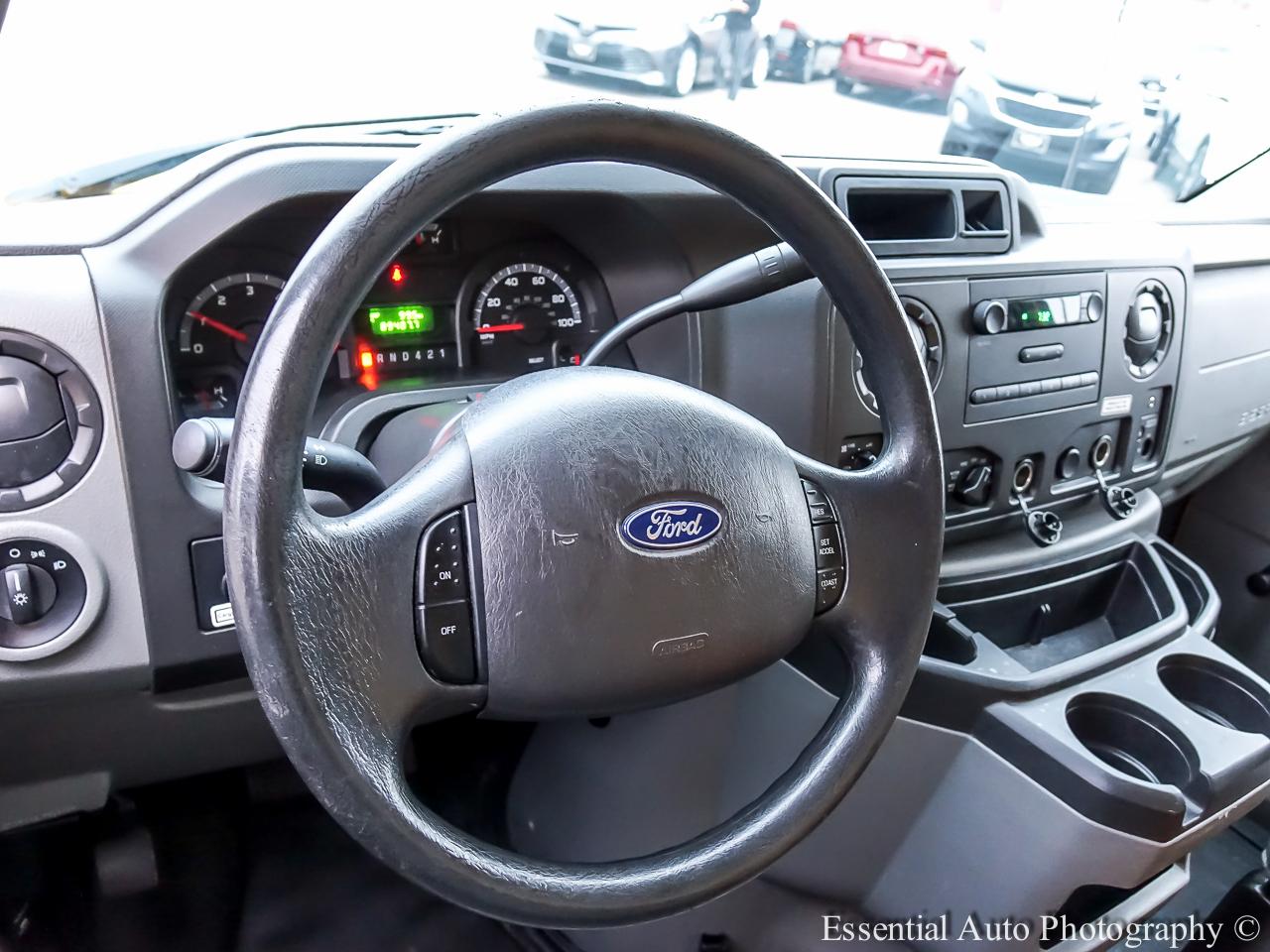 Ford Econoline E-350 Super Duty 2019