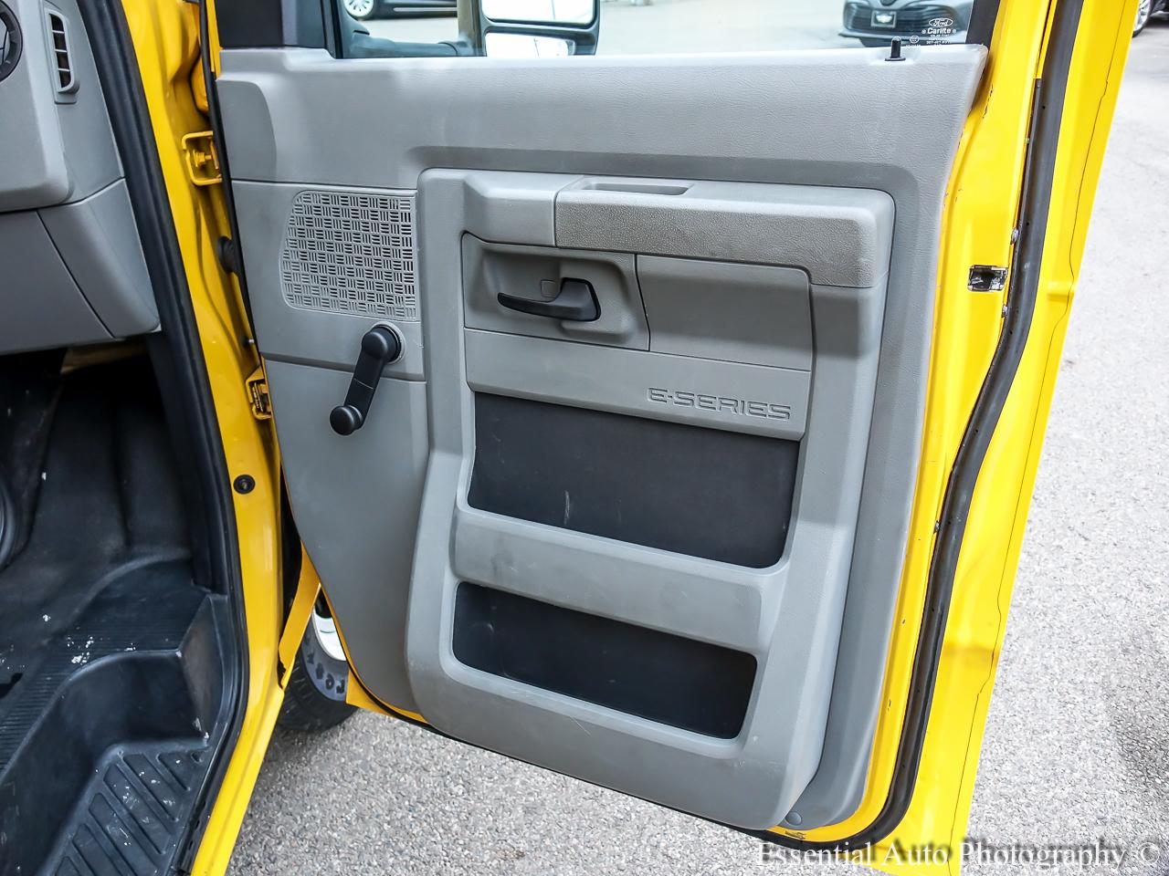 Ford Econoline E-350 Super Duty 2019