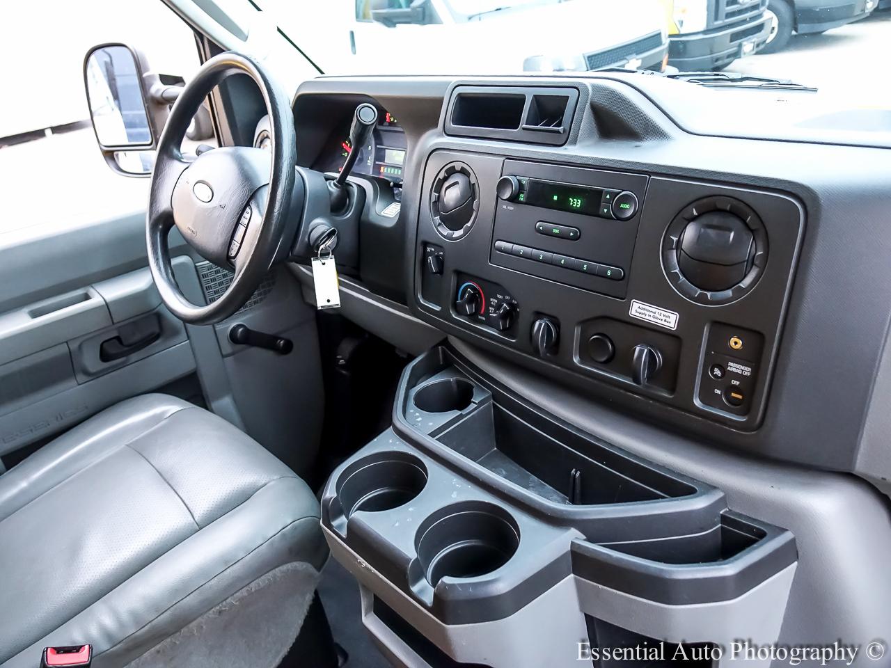 Ford Econoline E-350 Super Duty 2019