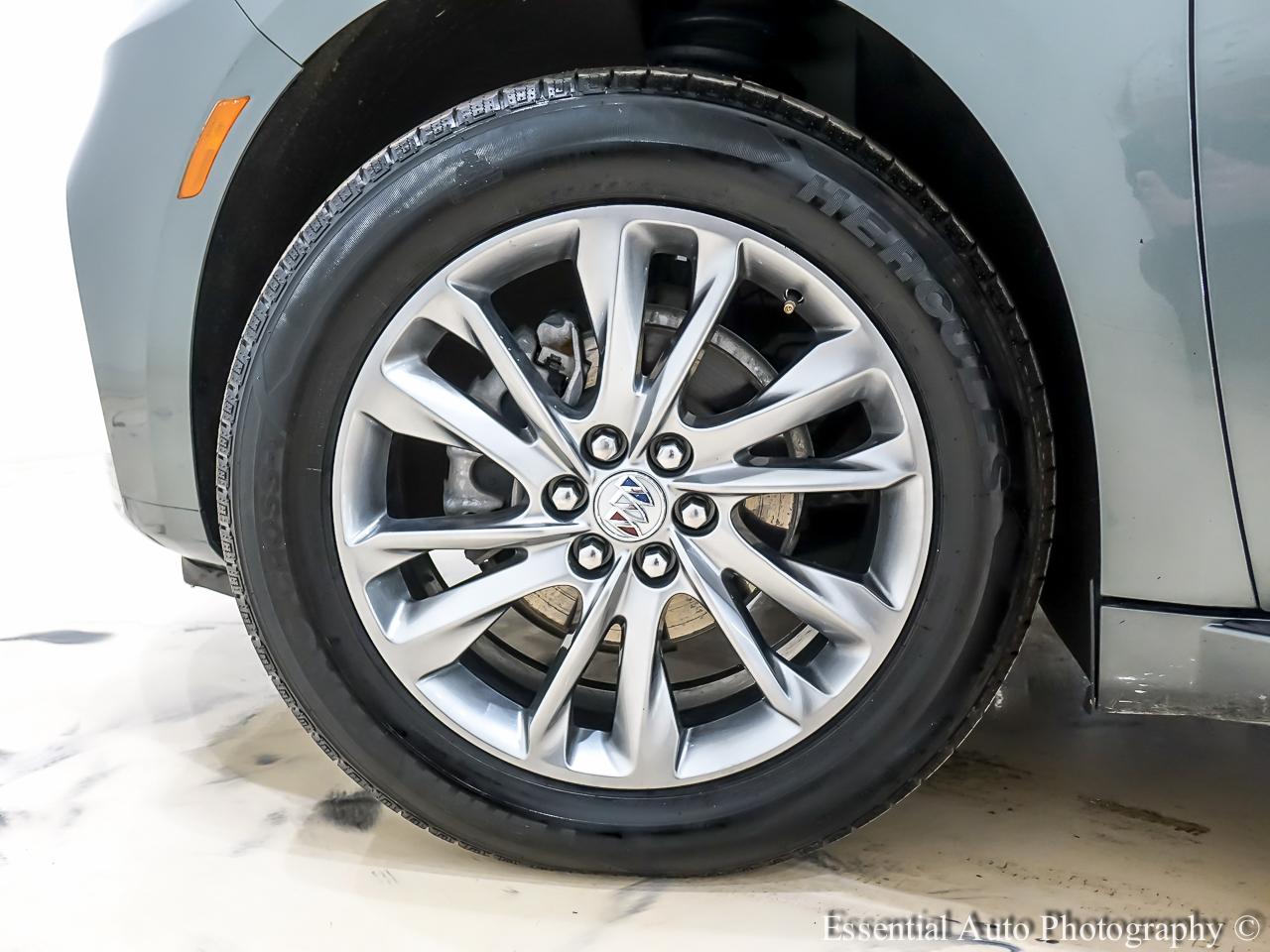 Buick Enclave Avenir AWD 2023