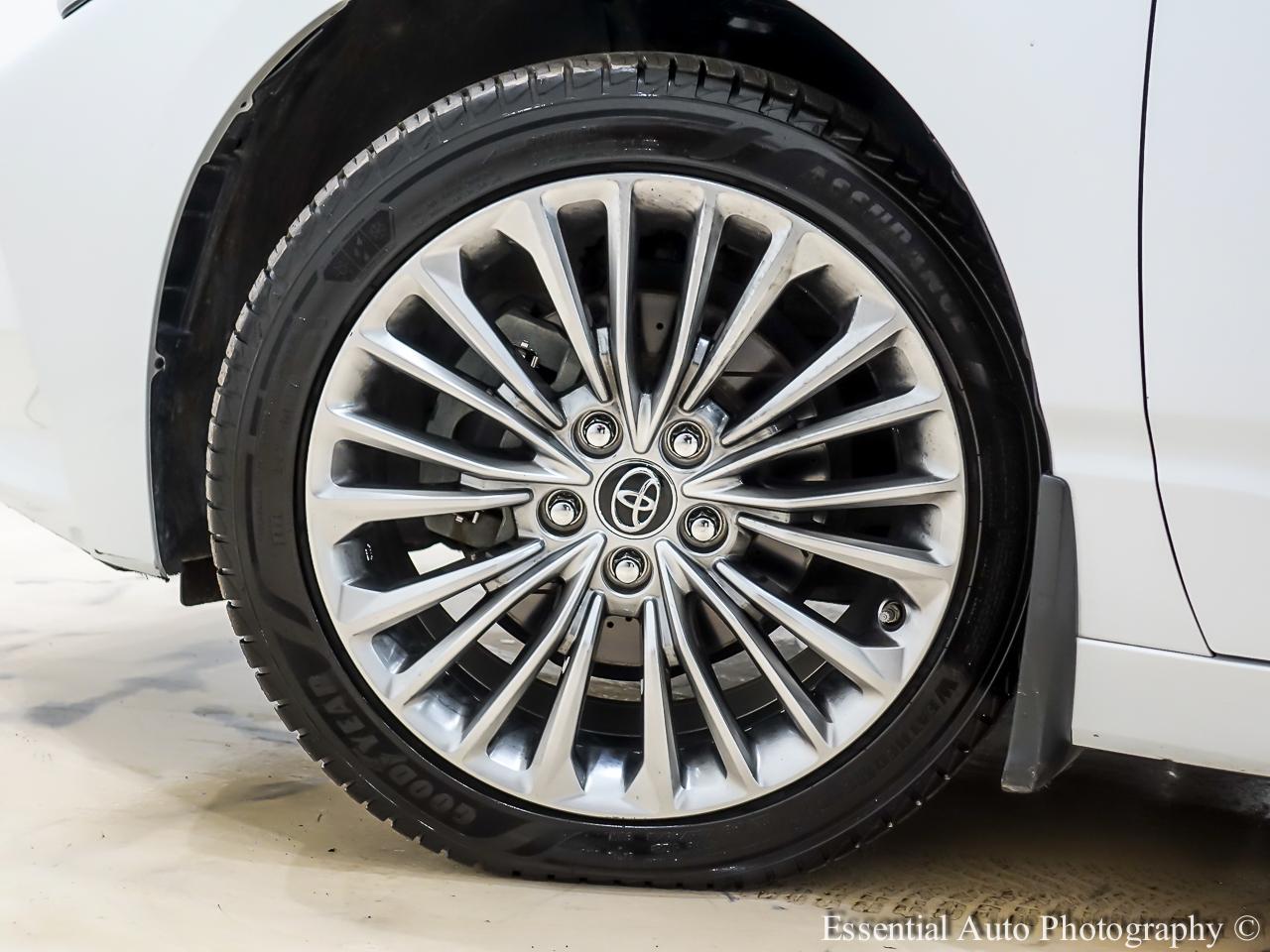 Toyota Avalon Limited 2019