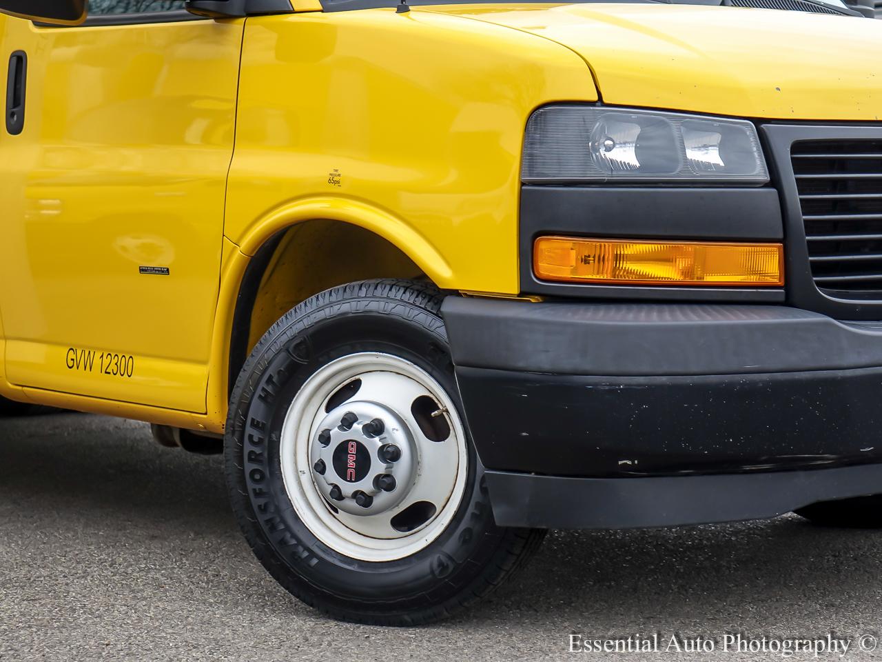 GMC Savana G3500 177 in. 2019