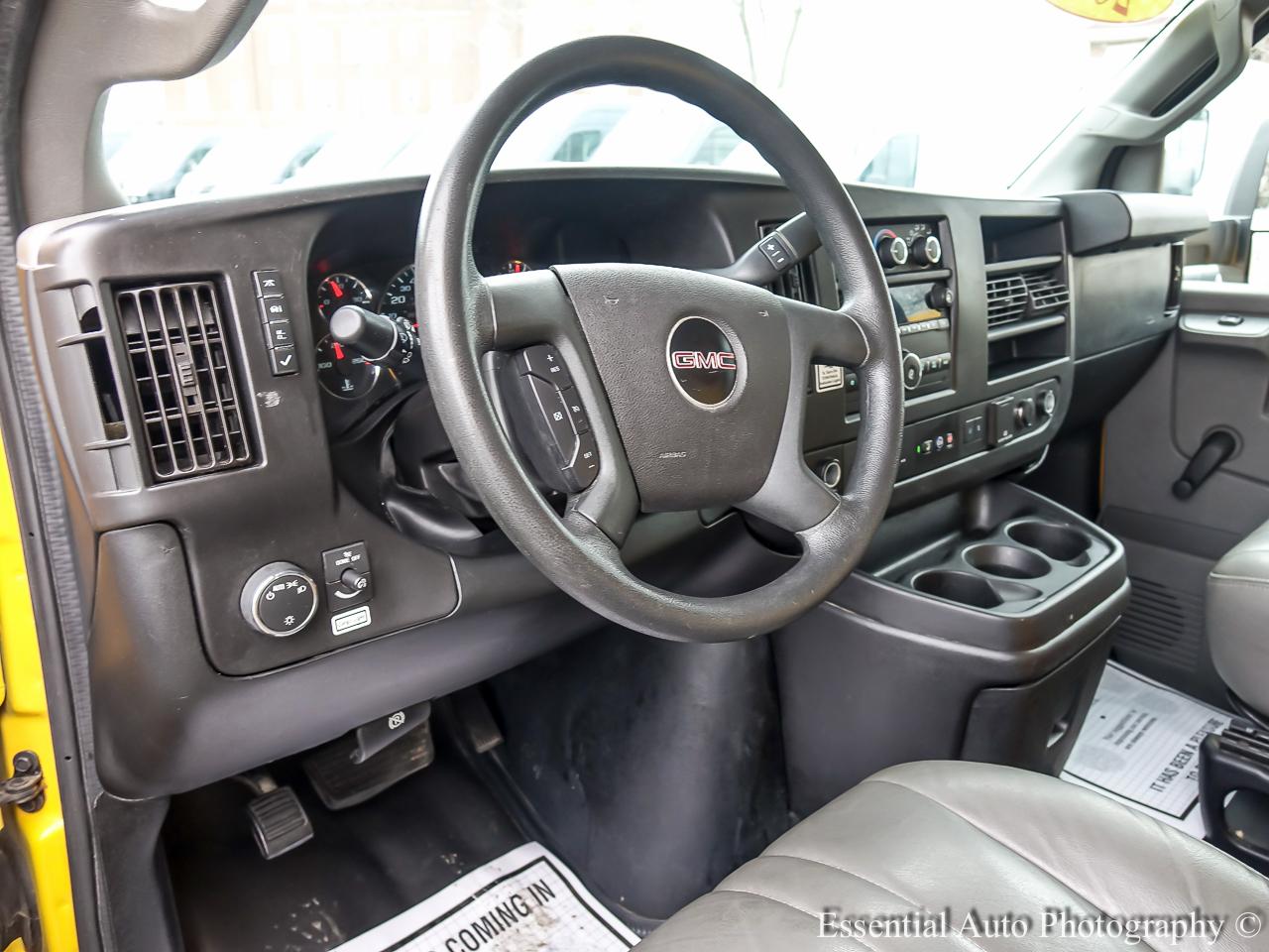 GMC Savana G3500 177 in. 2019
