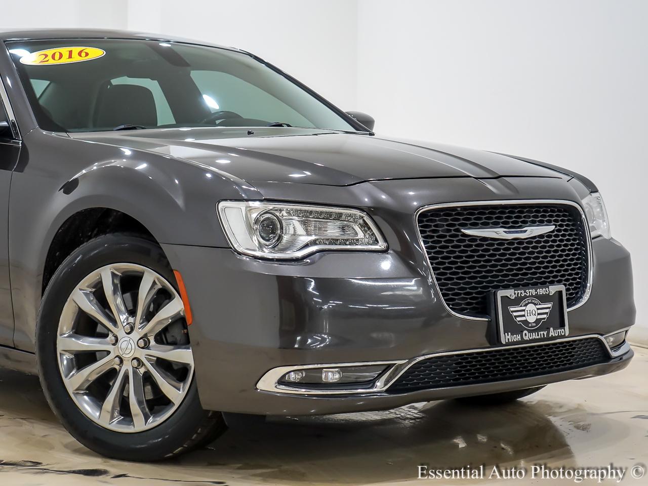 Chrysler 300 Limited AWD 2016