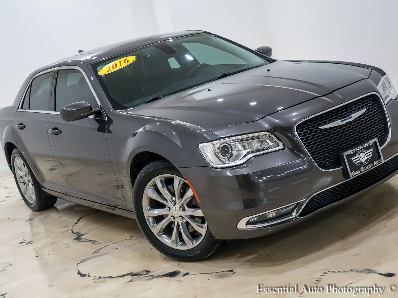 Chrysler 300 Limited AWD 2016