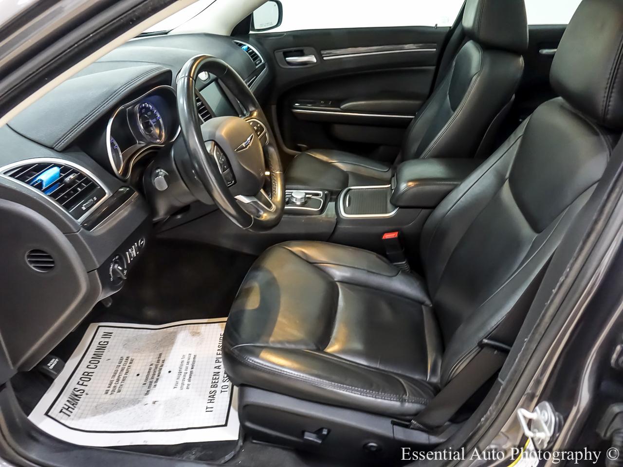 Chrysler 300 Limited AWD 2016