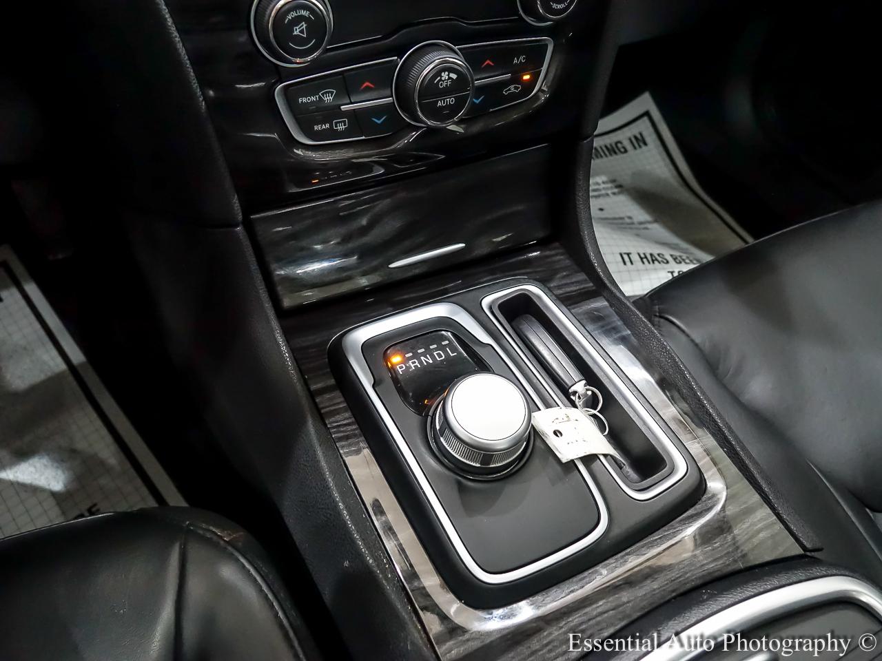 Chrysler 300 Limited AWD 2016