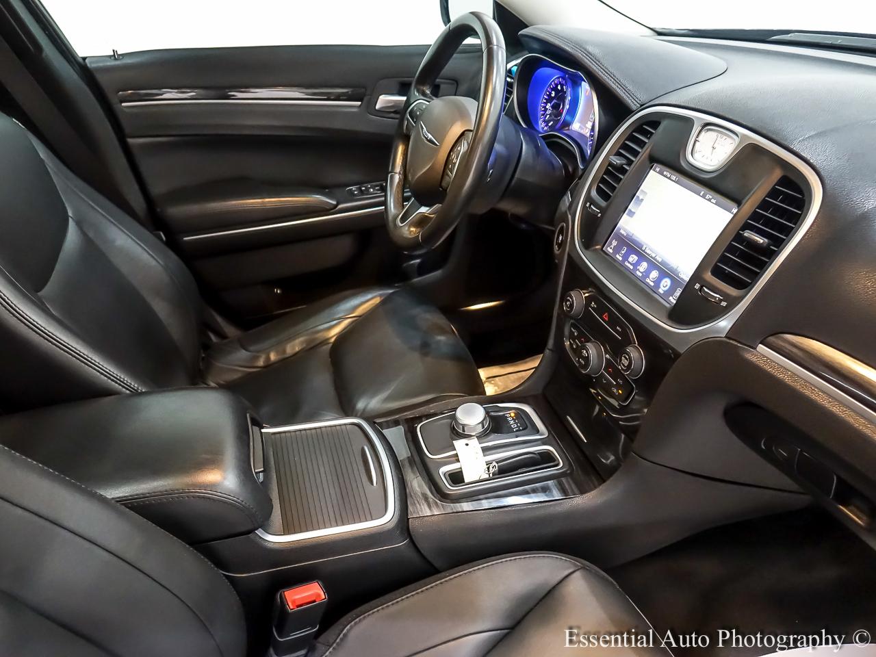 Chrysler 300 Limited AWD 2016