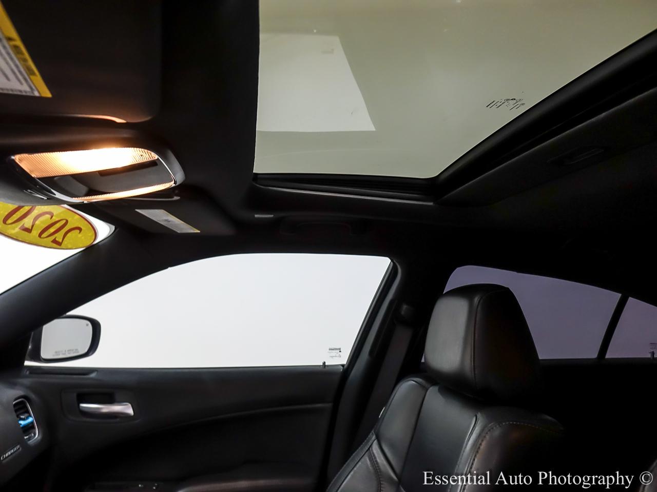 Dodge Charger SXT 2020