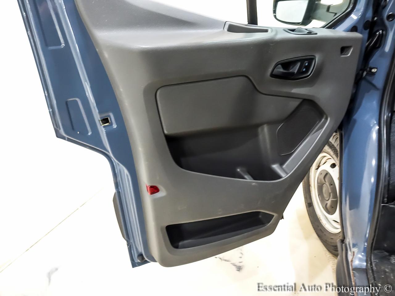 Ford Transit 250 Van High Roof w/Sliding Pass. 148-in. WB EL 2021