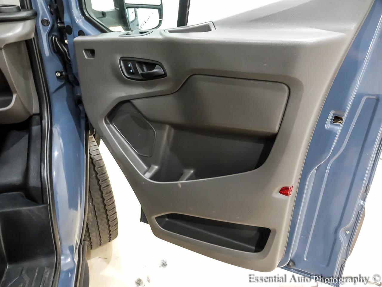 Ford Transit 250 Van High Roof w/Sliding Pass. 148-in. WB EL 2021