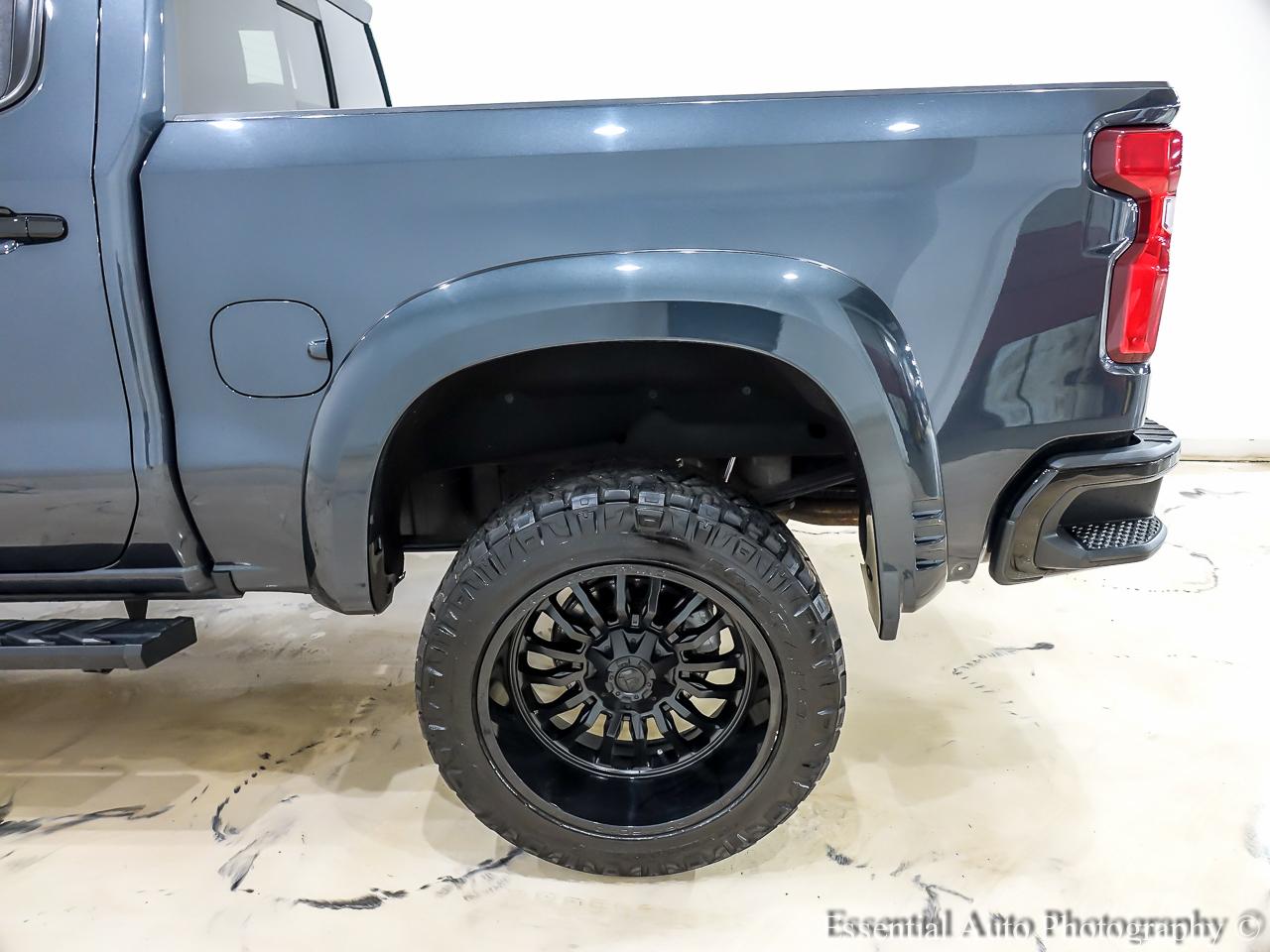 Chevrolet Silverado 1500 LT Trail Boss Crew Cab Long Box 4WD 2021