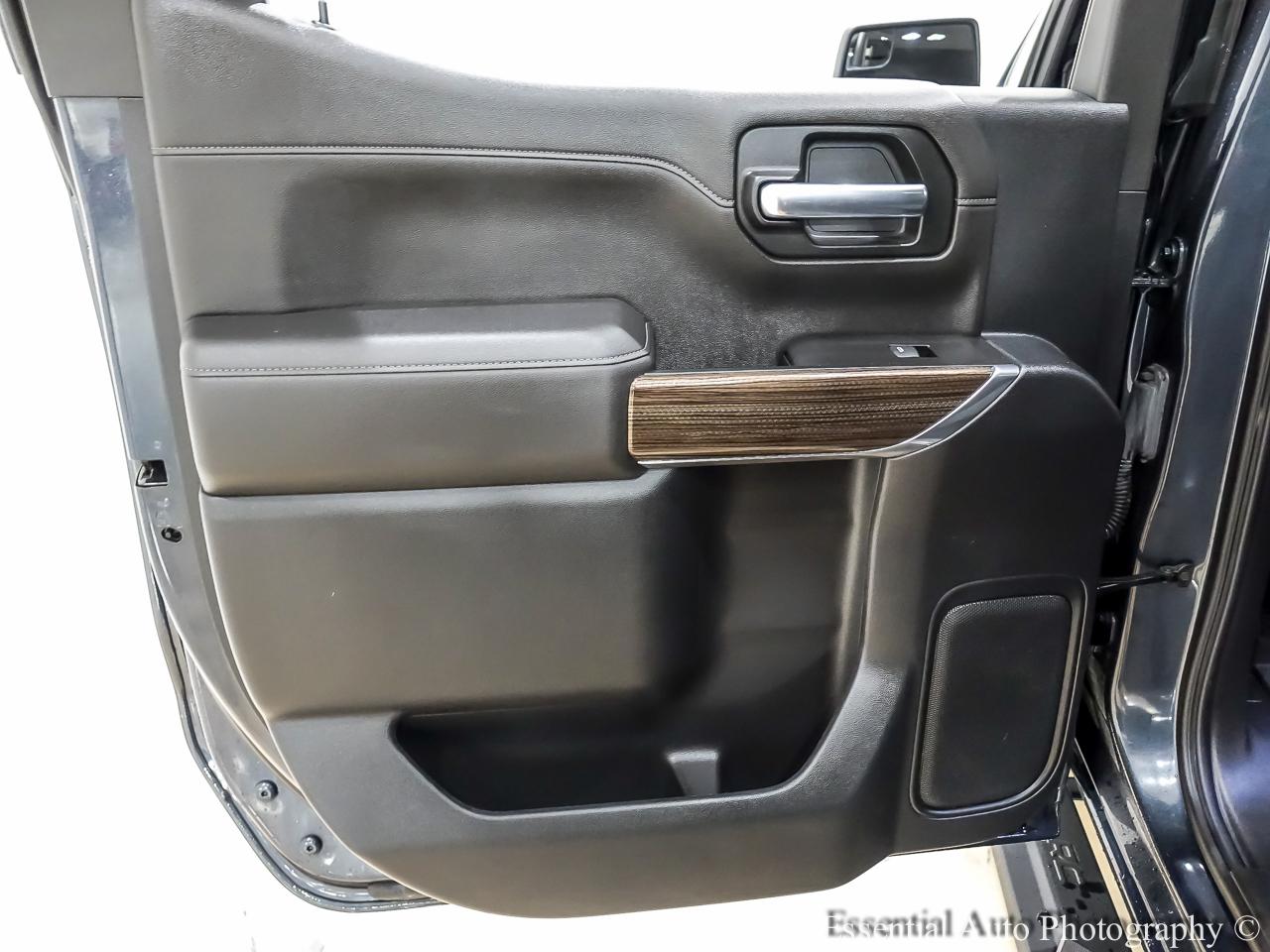 Chevrolet Silverado 1500 LT Trail Boss Crew Cab Long Box 4WD 2021