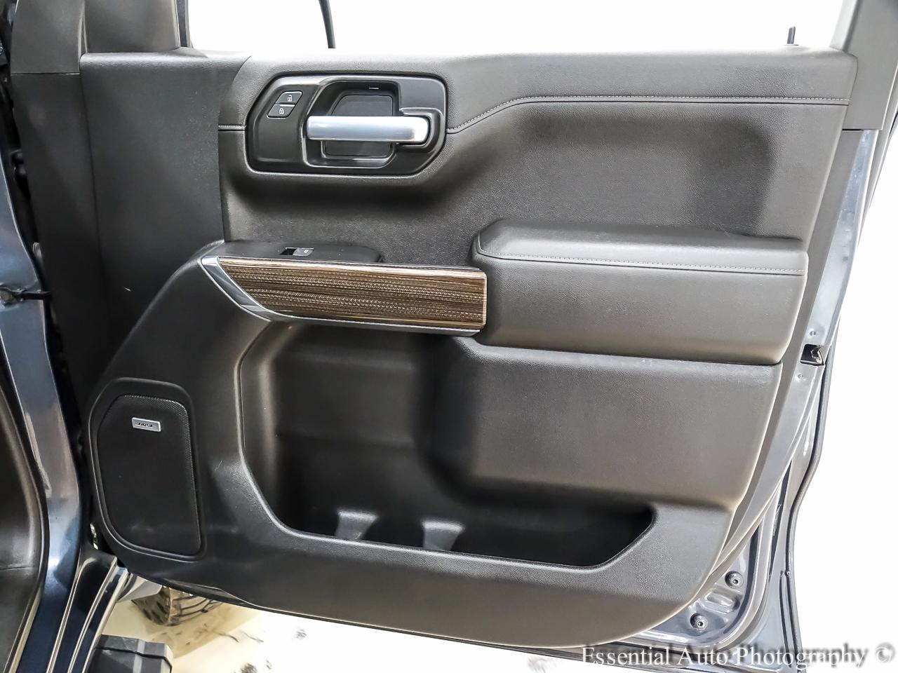 Chevrolet Silverado 1500 LT Trail Boss Crew Cab Long Box 4WD 2021