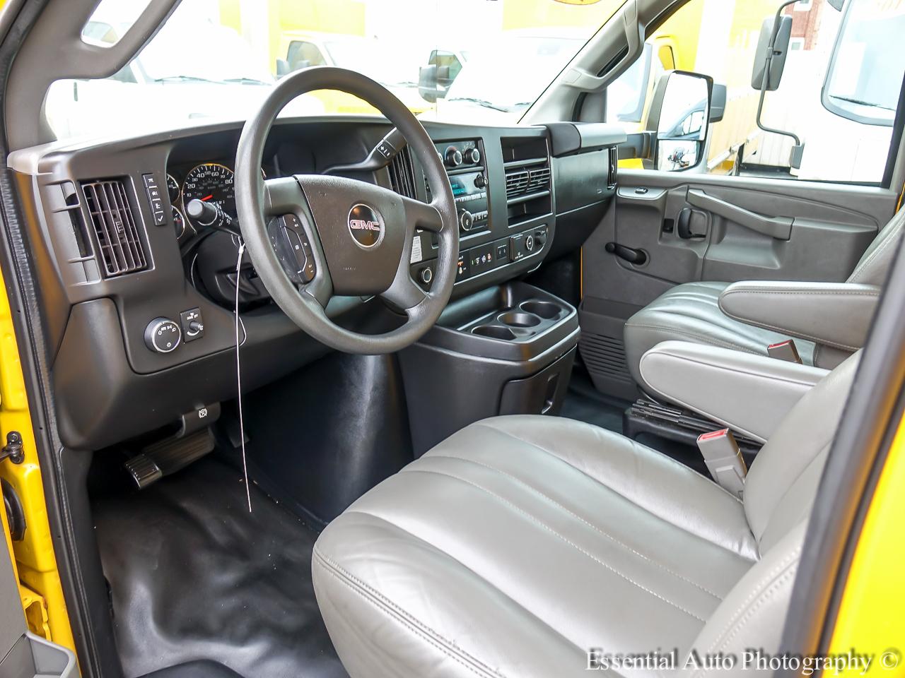 GMC Savana G3500 177 in. 2019