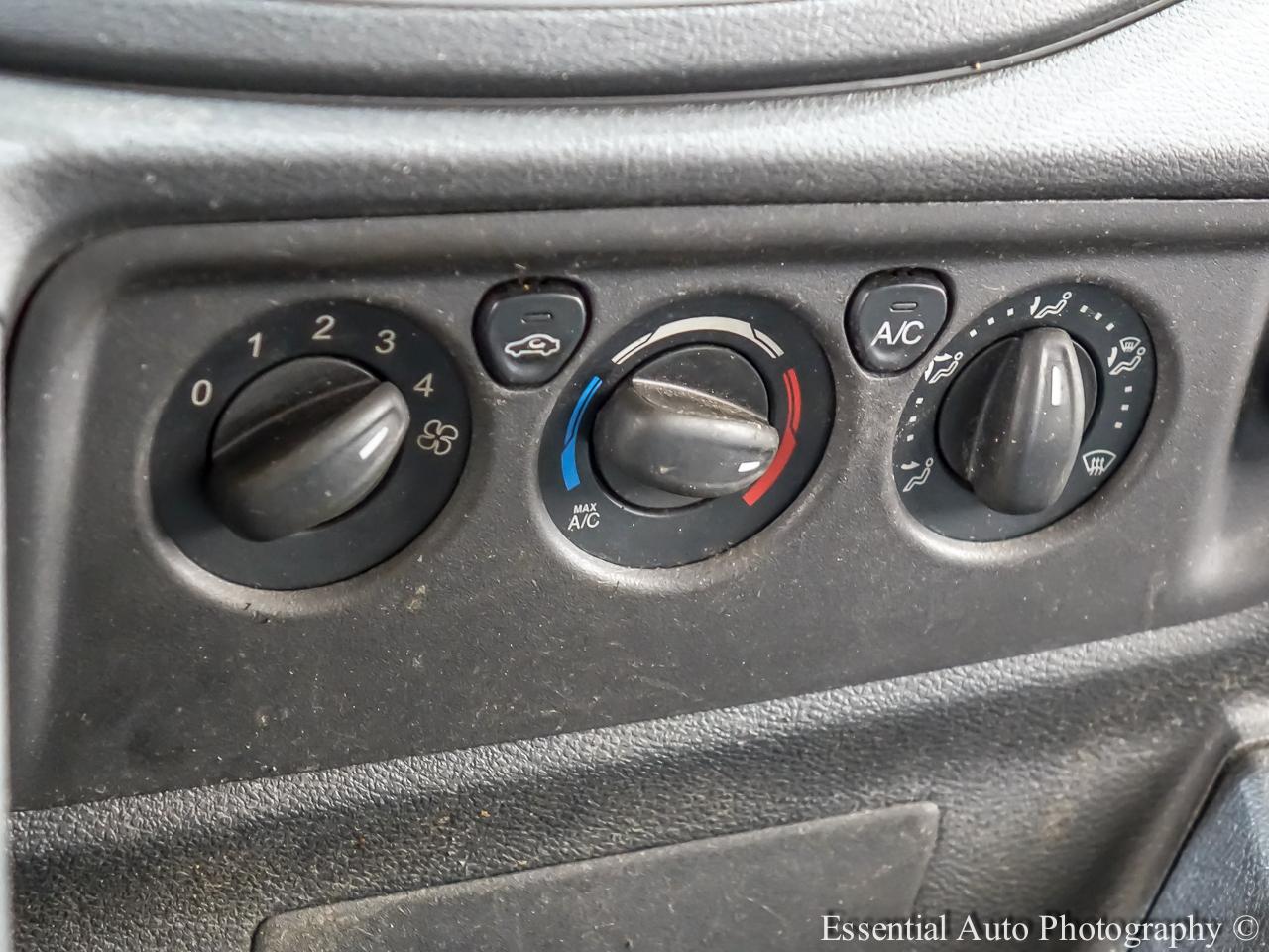 Ford Transit 150 Van Low Roof w/Sliding Pass. 130-in. WB 2019