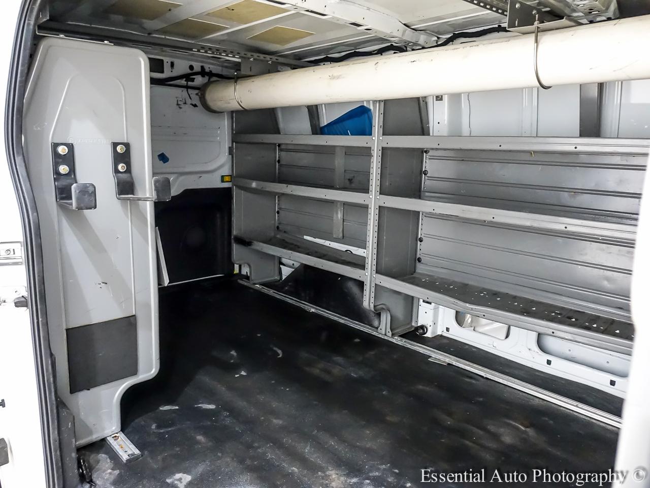 Ford Transit 150 Van Low Roof w/Sliding Pass. 130-in. WB 2019