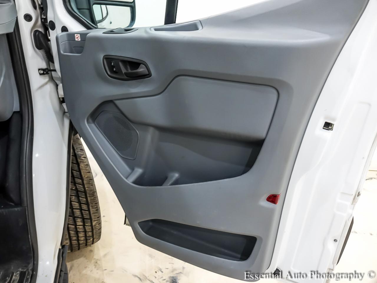 Ford Transit 150 Van Low Roof w/Sliding Pass. 130-in. WB 2019