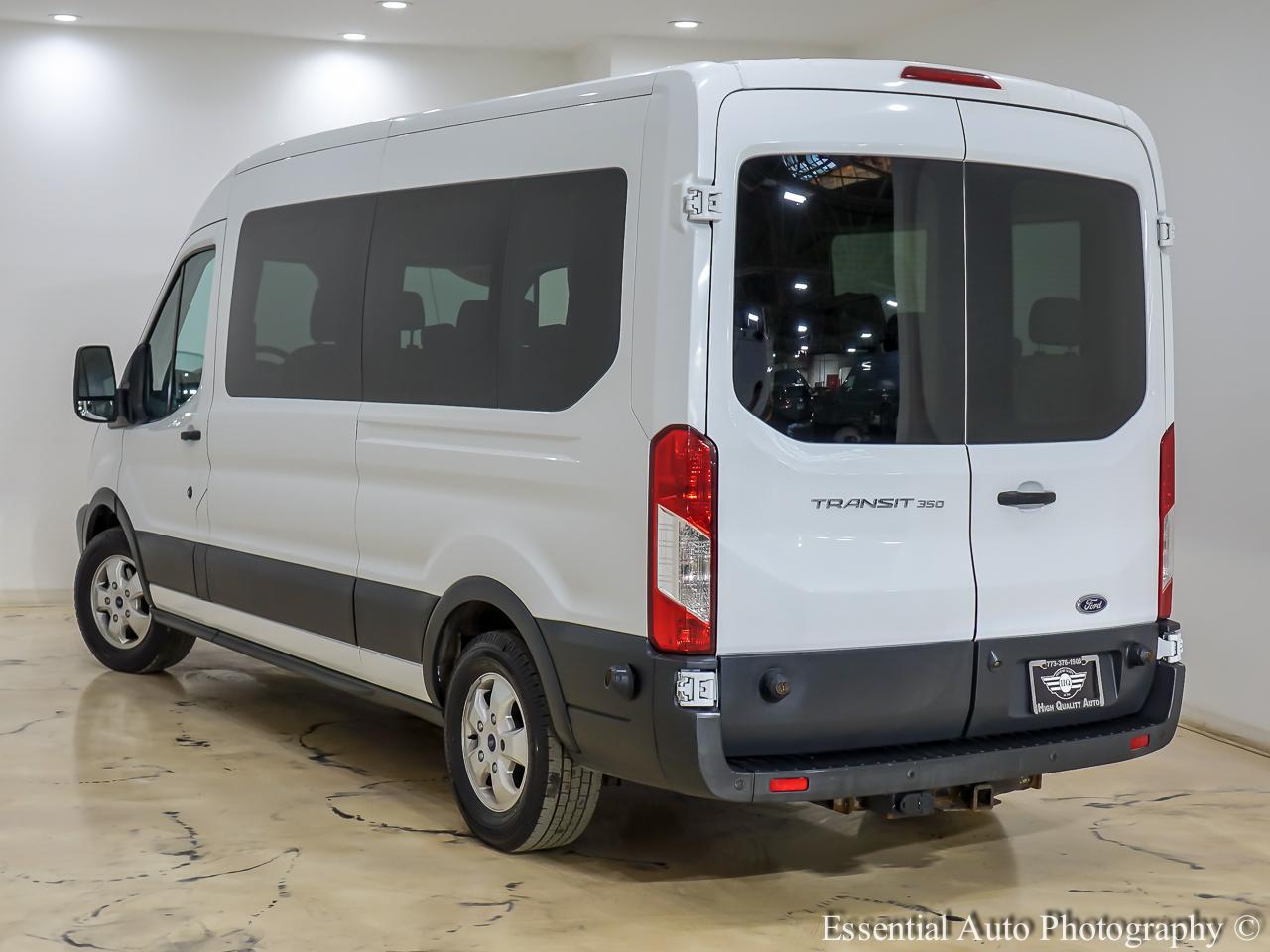 Ford Transit 350 Wagon Med. Roof XL w/Sliding Pass. 148-in. WB 2017