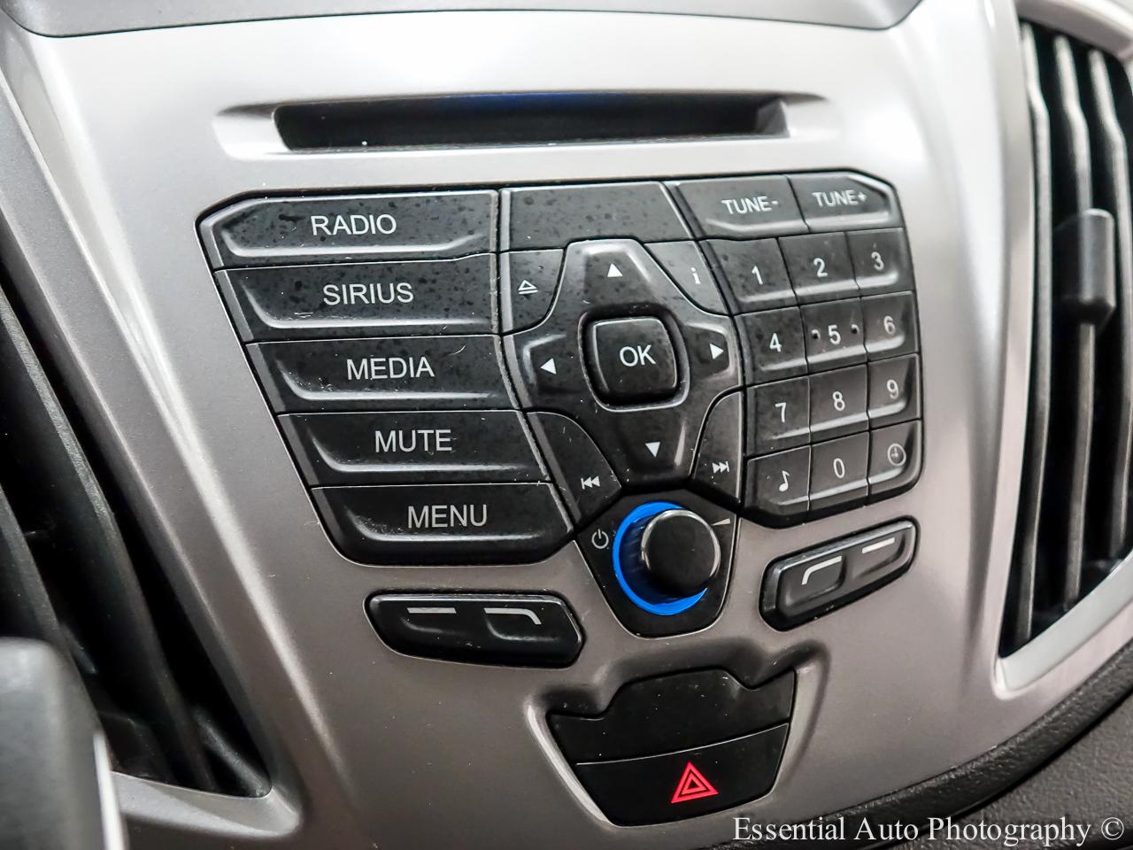 Ford Transit 350 Wagon Med. Roof XL w/Sliding Pass. 148-in. WB 2017