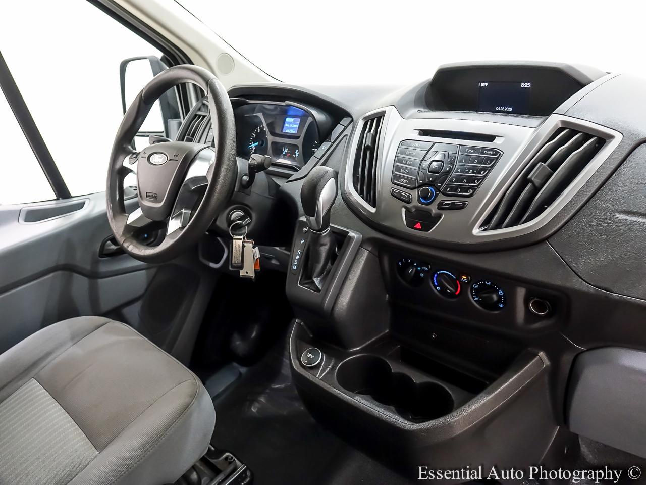 Ford Transit 350 Wagon Med. Roof XL w/Sliding Pass. 148-in. WB 2017