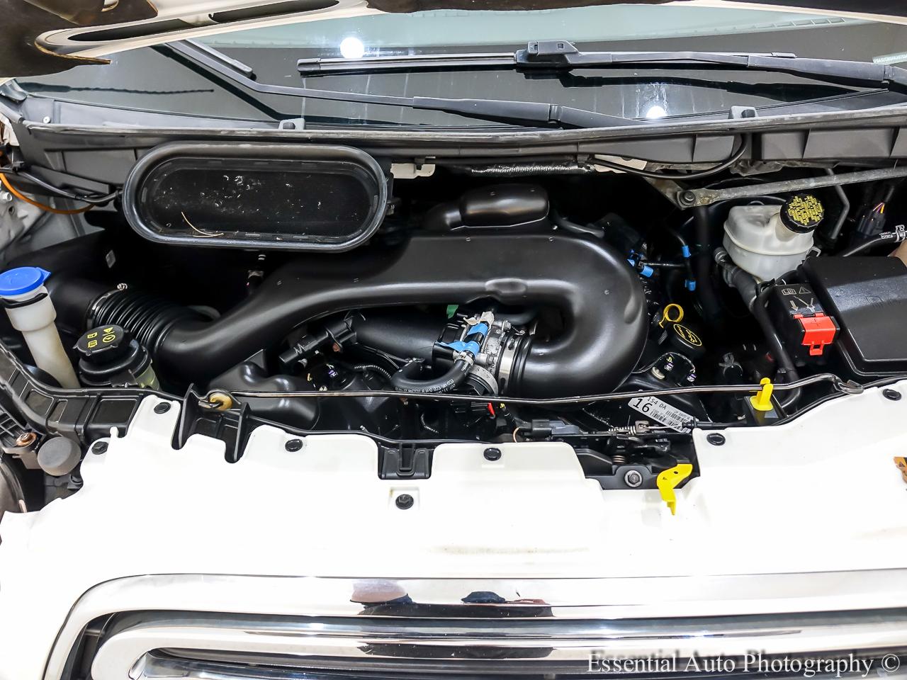 Ford Transit 350 Wagon Med. Roof XL w/Sliding Pass. 148-in. WB 2017