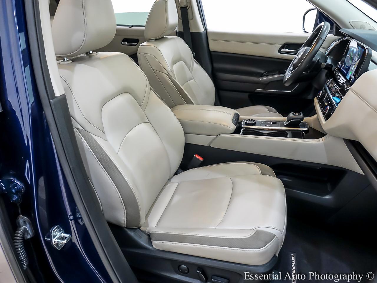 Nissan Pathfinder SL 4WD 2023