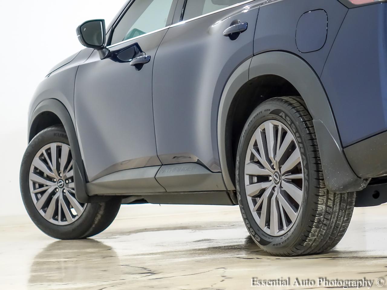 Nissan Pathfinder SL 4WD 2023