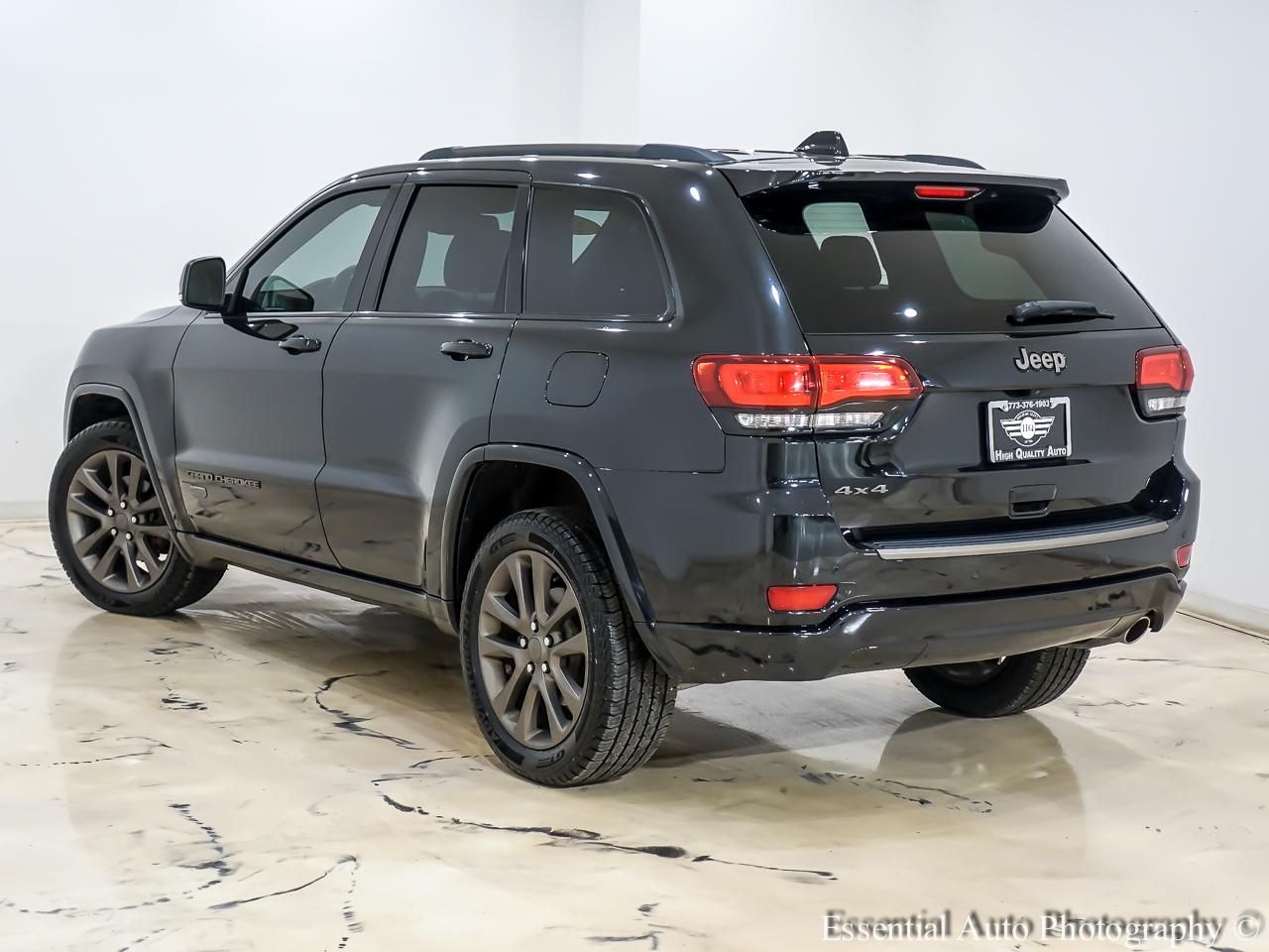 Jeep Grand Cherokee  2016