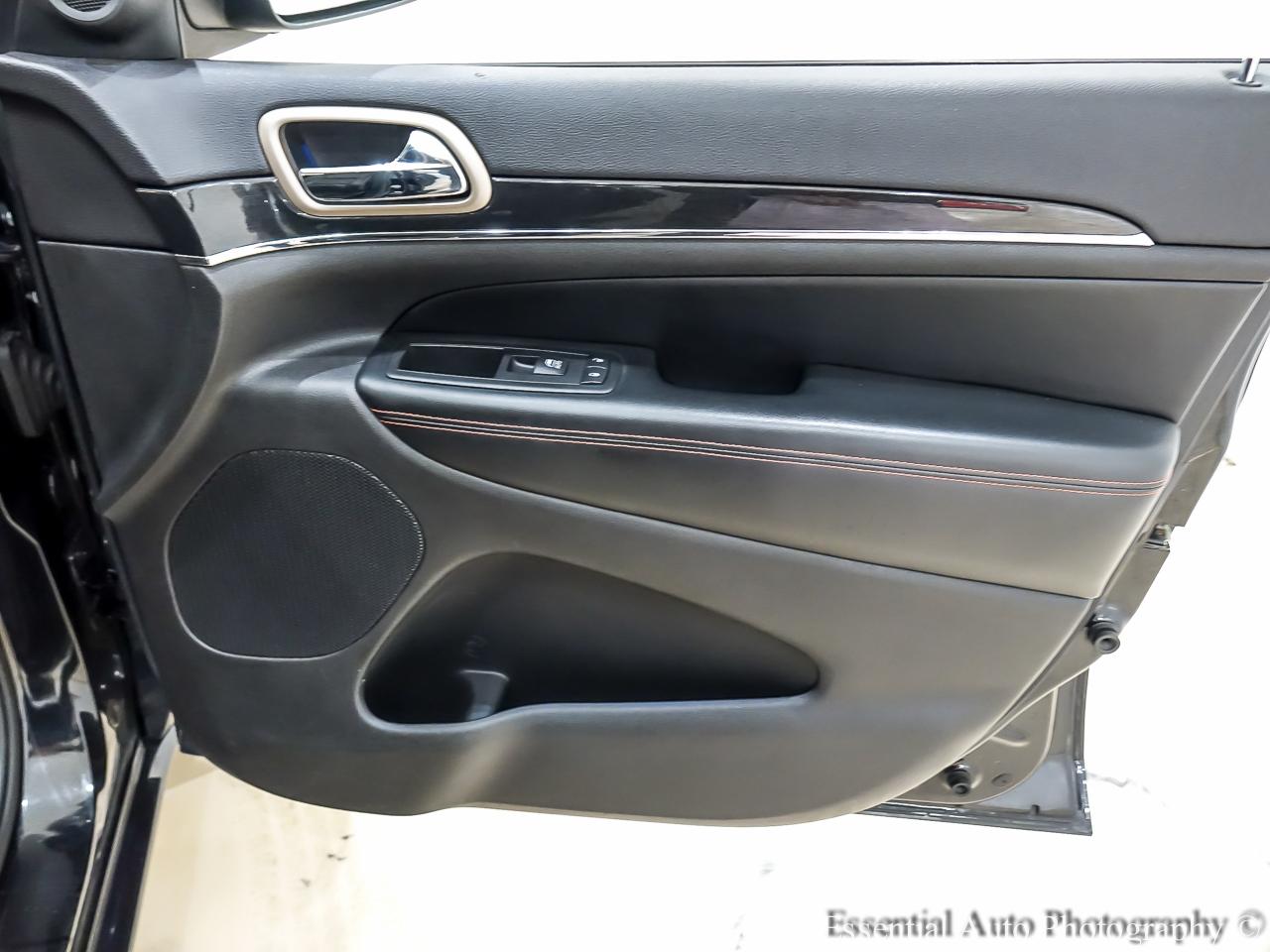 Jeep Grand Cherokee  2016