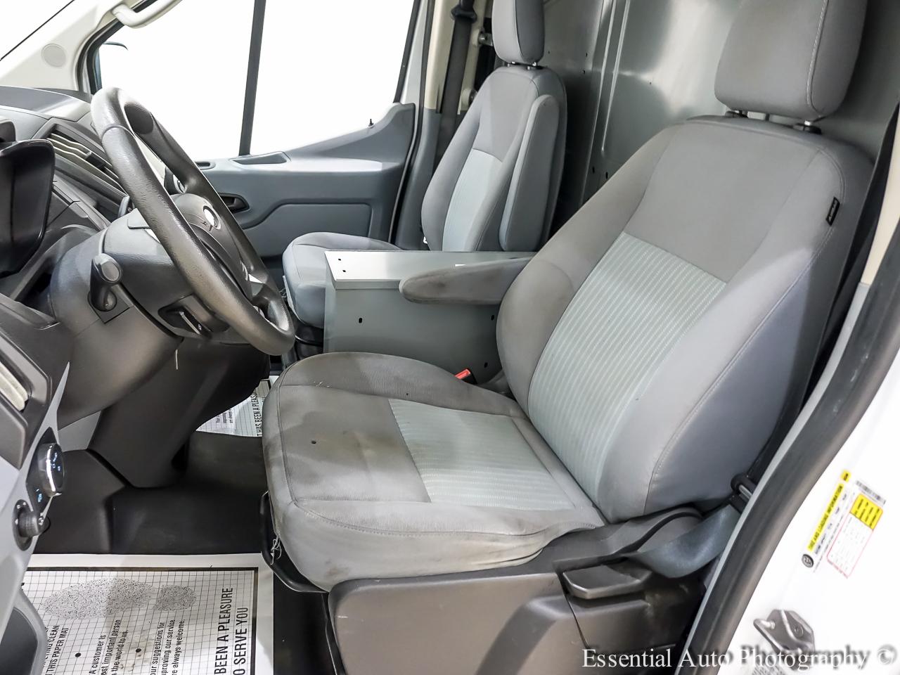 Ford Transit 350 Van Low Roof w/Sliding Pass. 148-in. WB 2017