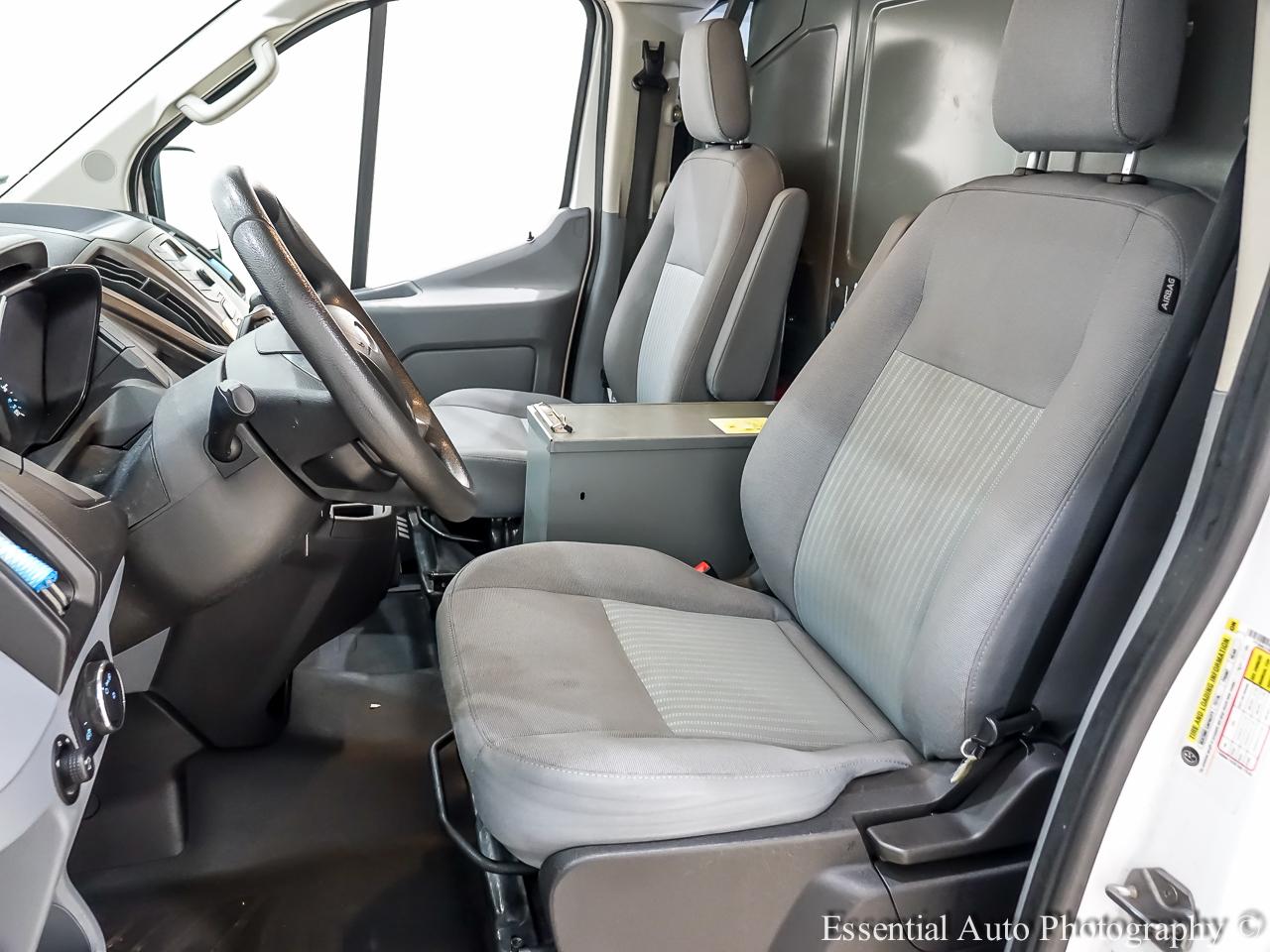 Ford Transit 350 Van Low Roof w/Sliding Pass. 148-in. WB 2018