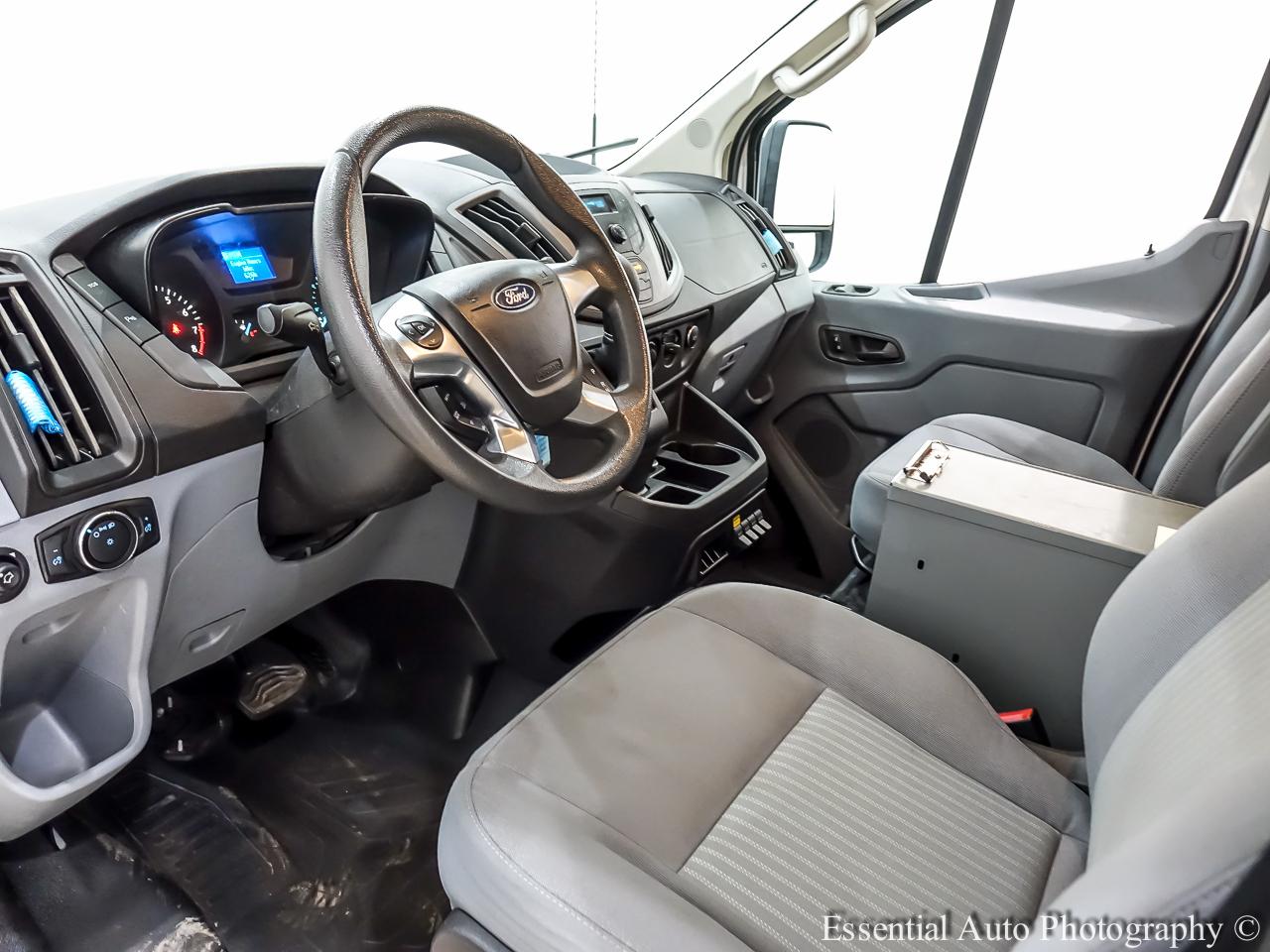 Ford Transit 350 Van Low Roof w/Sliding Pass. 148-in. WB 2018