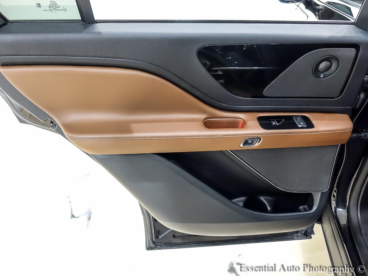 Lincoln Aviator Reserve AWD 2023