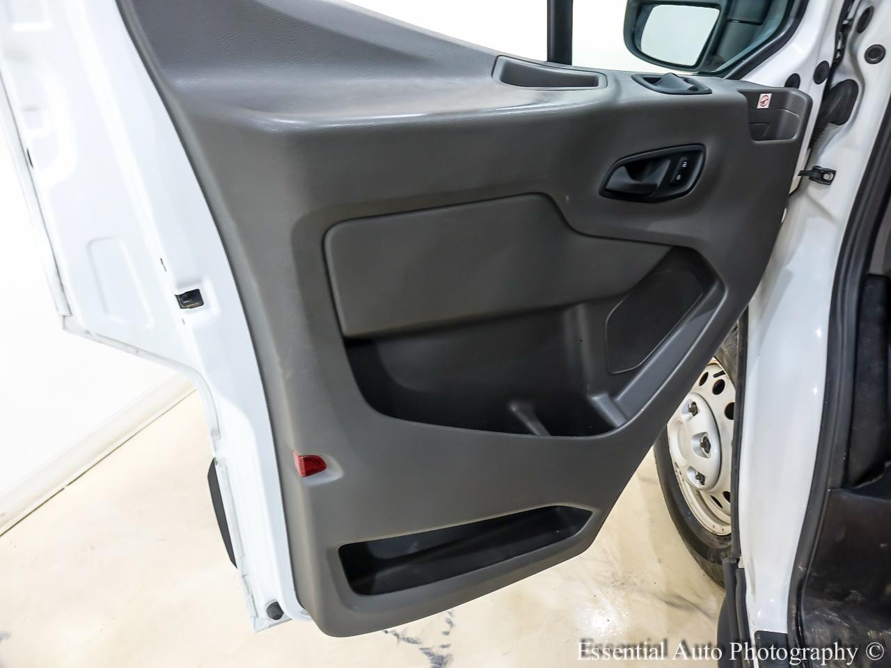 Ford Transit 250 Van High Roof w/Sliding Pass. 148-in. WB 2020