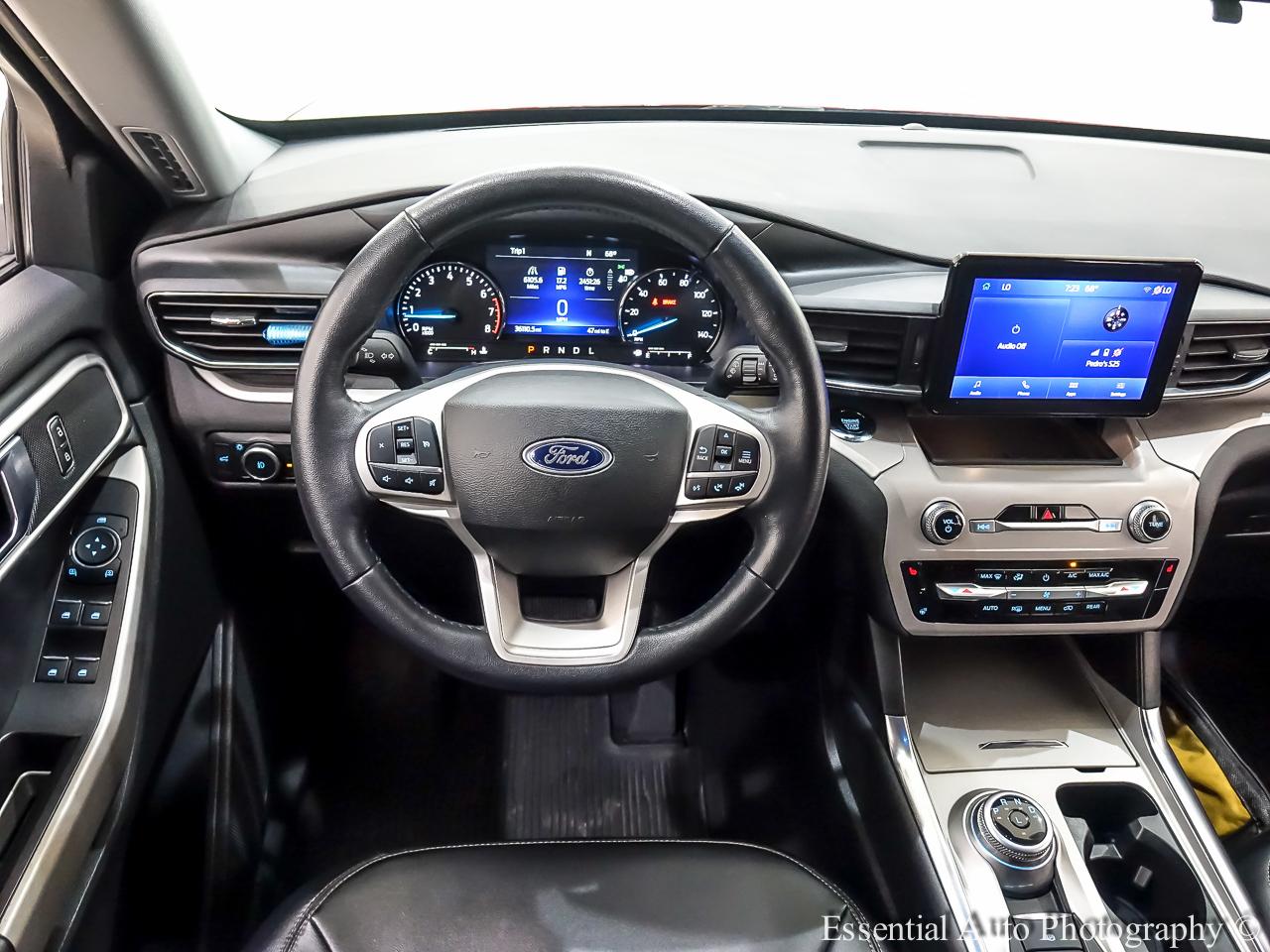 Ford Explorer XLT AWD 2023