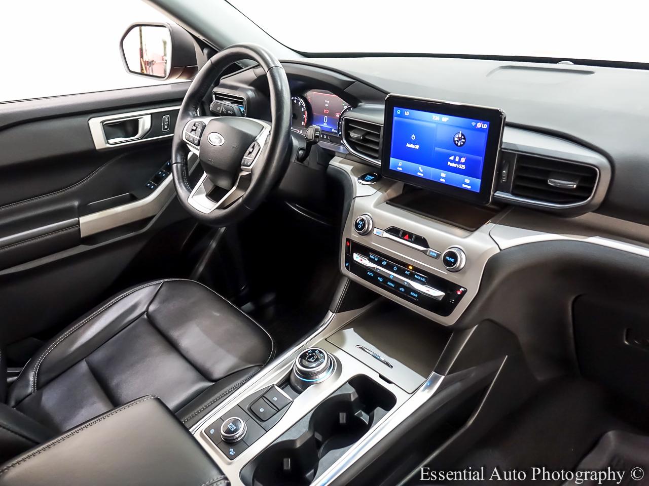 Ford Explorer XLT AWD 2023