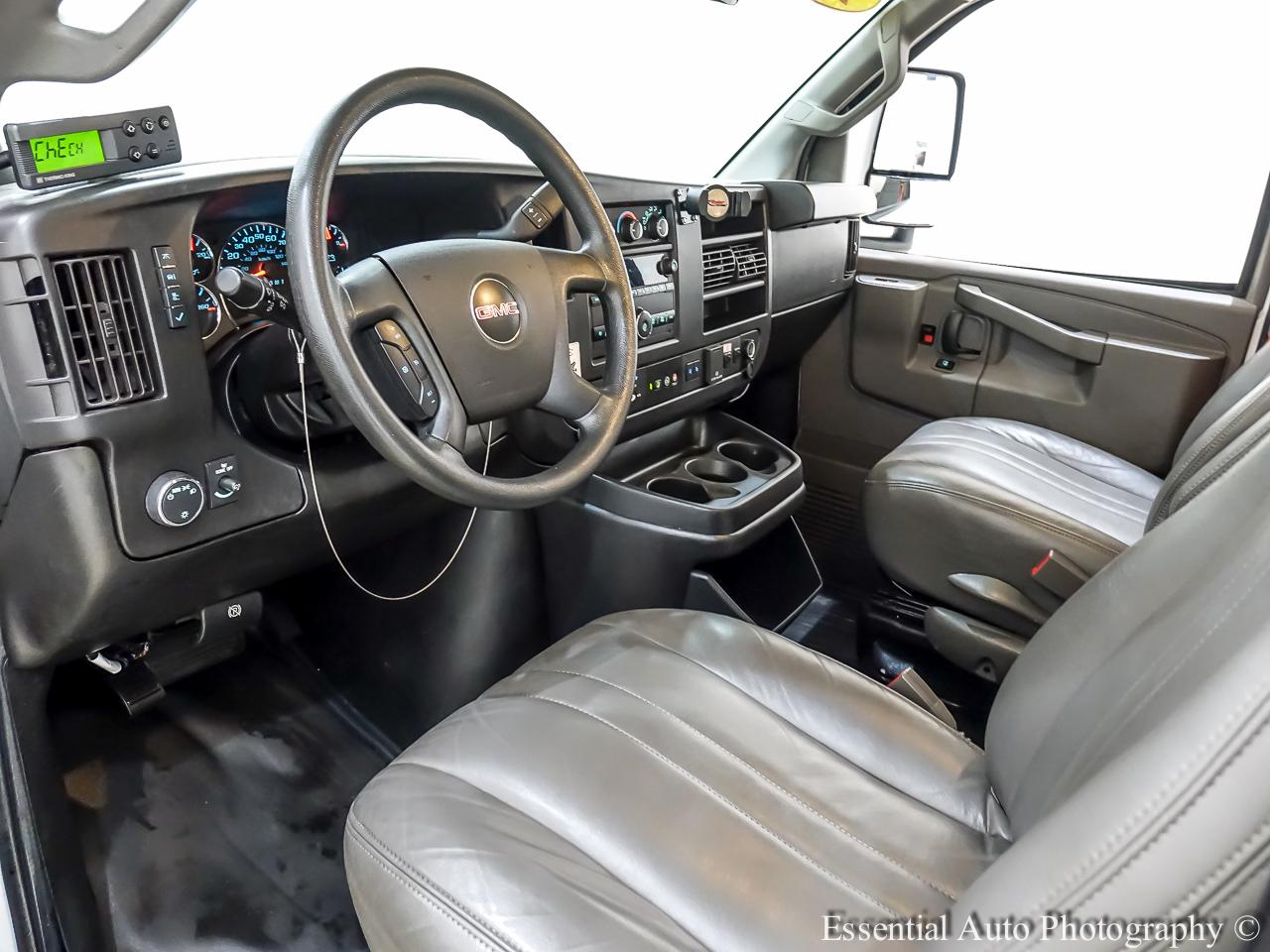 GMC Savana  2022
