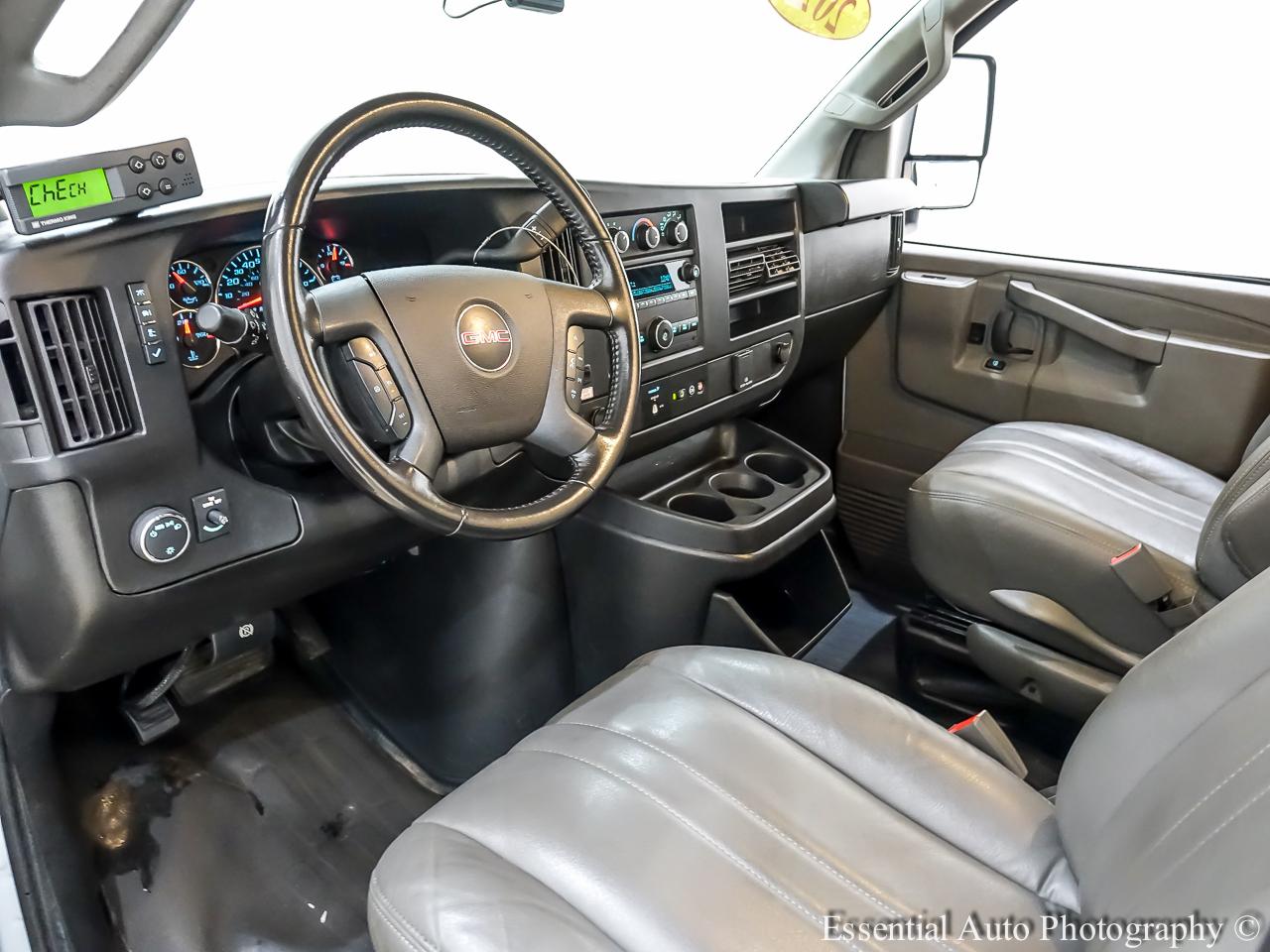 GMC Savana  2023