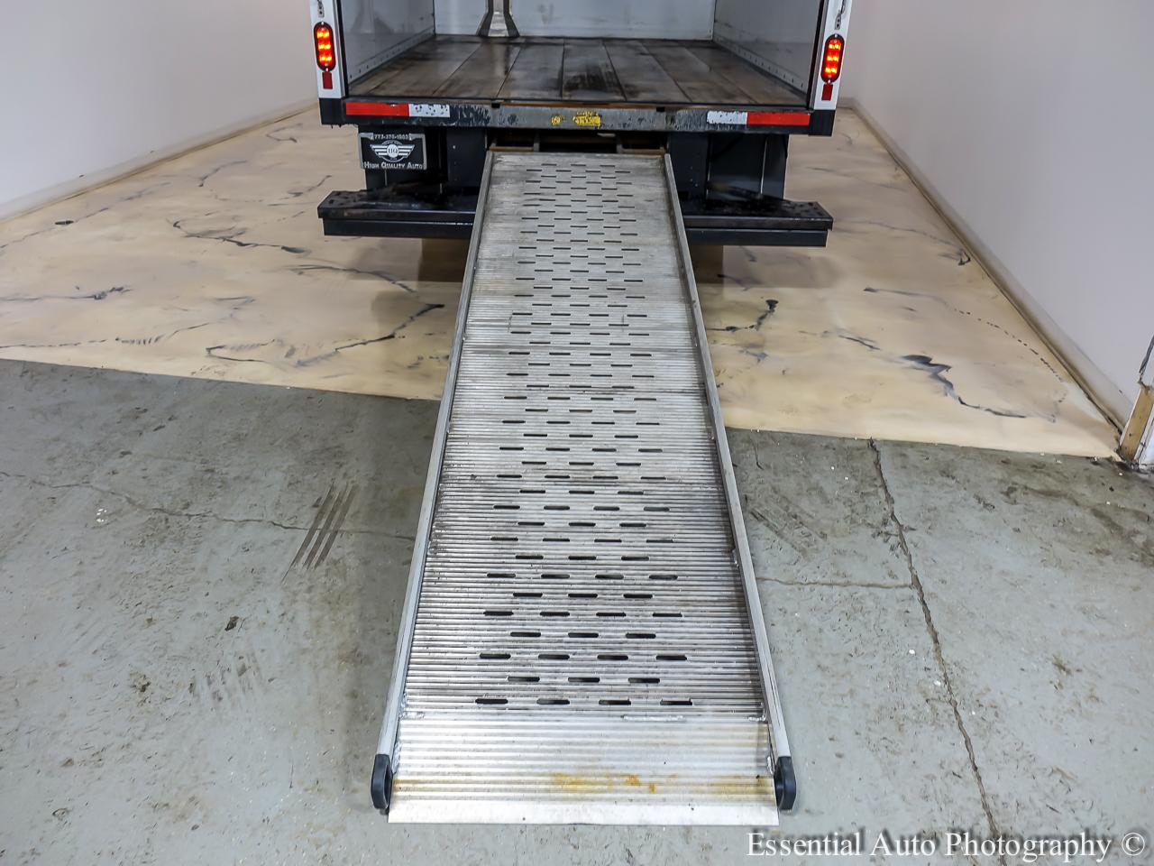 GMC Savana  2023