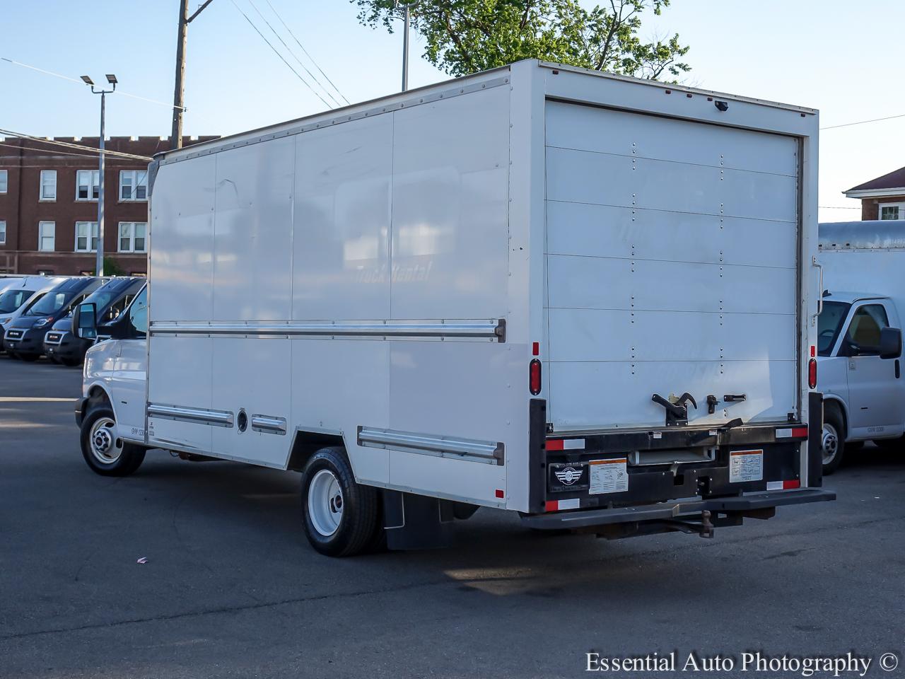 GMC Savana G3500 177 in. 2021