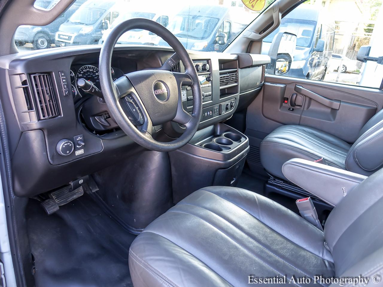GMC Savana G3500 177 in. 2021