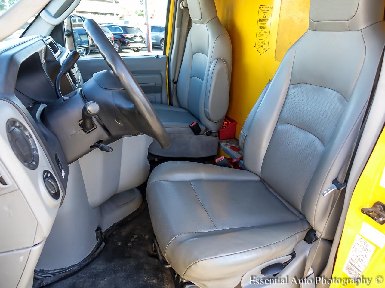 Ford Econoline E-350 Super Duty 2019