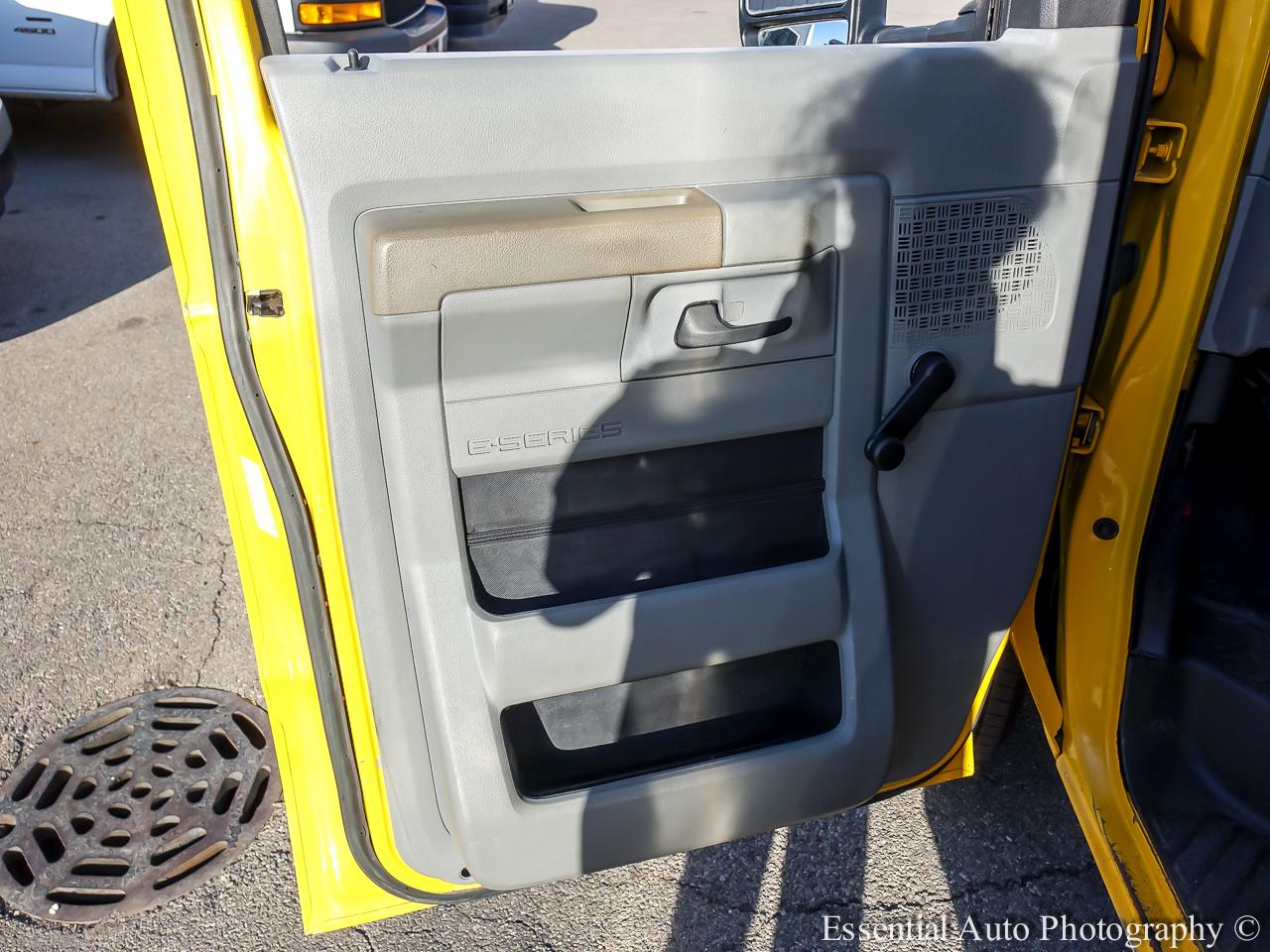 Ford Econoline E-350 Super Duty 2019