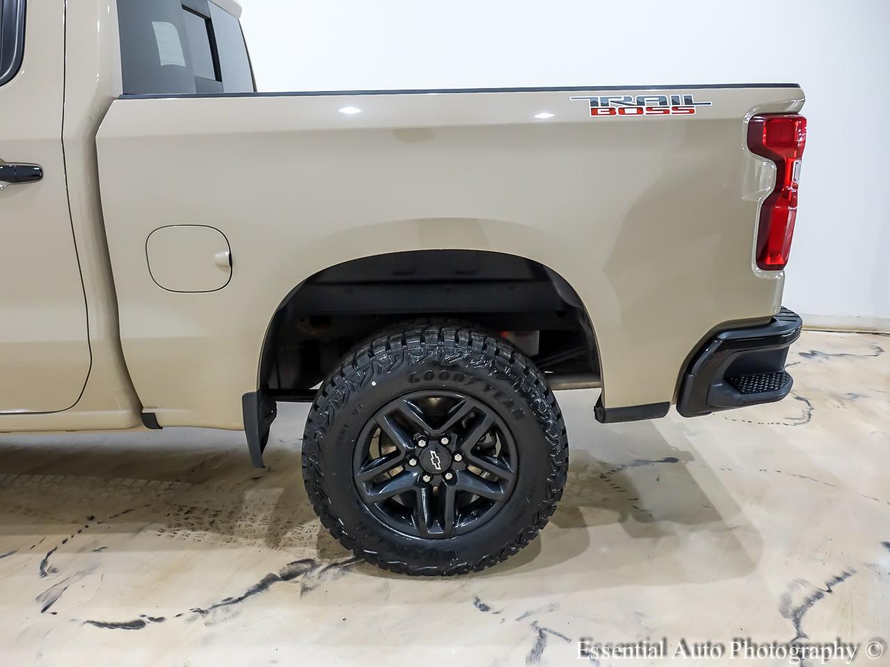 Chevrolet Silverado 1500 Trail Boss LT Crew Cab 4WD 2023